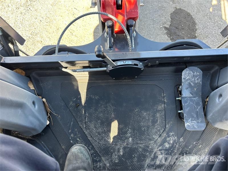 Bobcat B760 Tractopelle