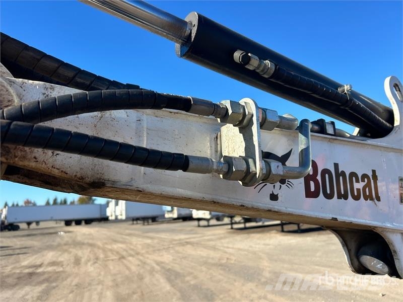 Bobcat E26 小型挖土機/掘鑿機<7t(小型挖掘機)