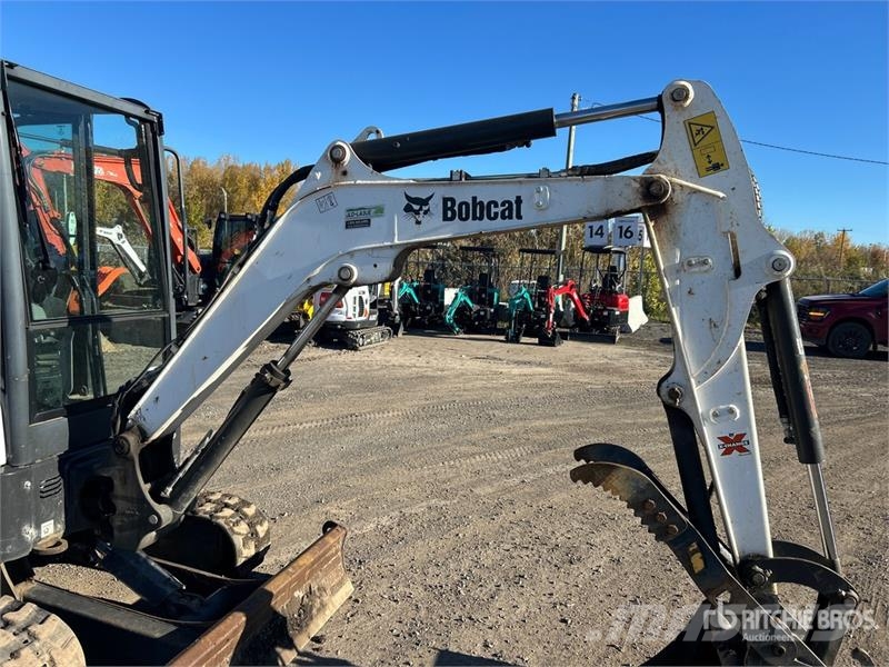 Bobcat E26 小型挖土機/掘鑿機<7t(小型挖掘機)