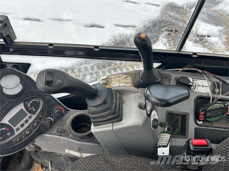 Bobcat E26 Mini excavators < 7t
