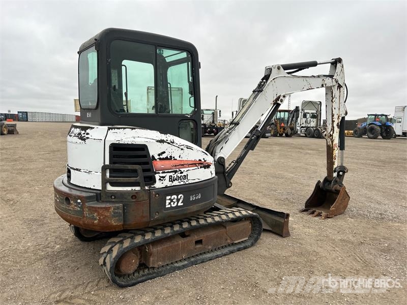 Bobcat E32 Mini excavators < 7t