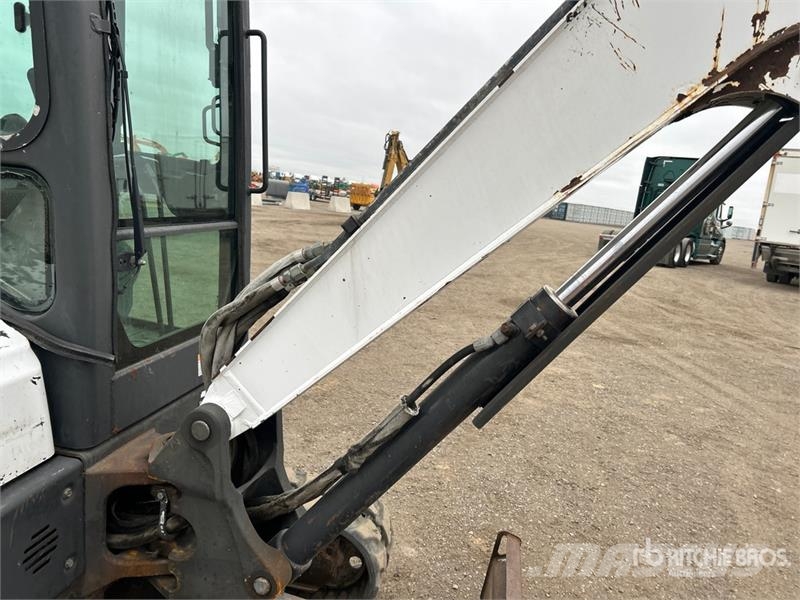Bobcat E32 Mini excavators < 7t