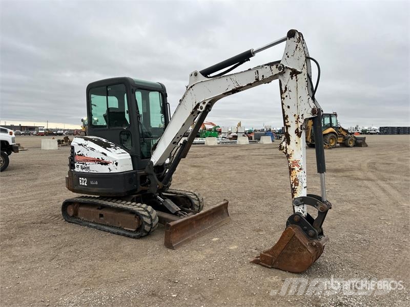 Bobcat E32 Mini excavators < 7t