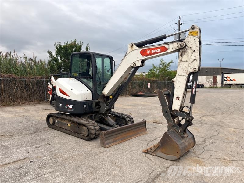 Bobcat E42 Minibagger < 7t