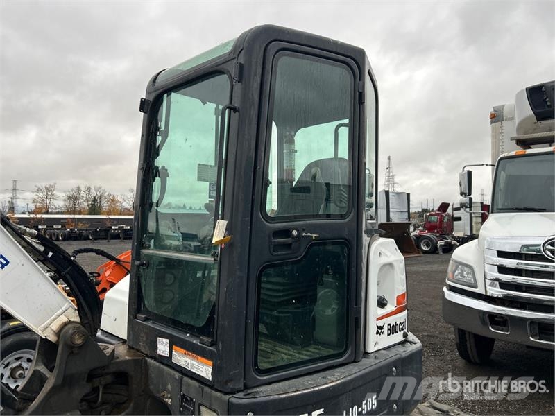 Bobcat E45 Mini bagri <7t