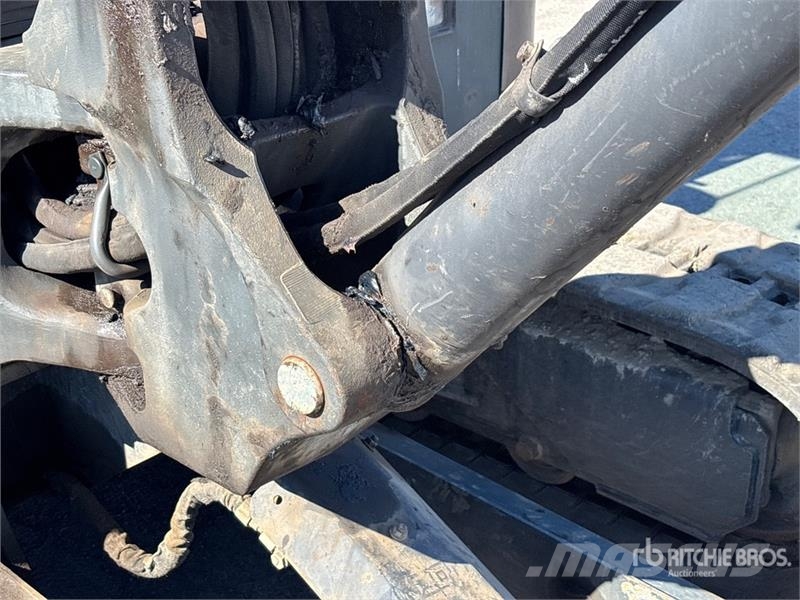 Bobcat E60 Mini Excavator Mini excavators < 7t