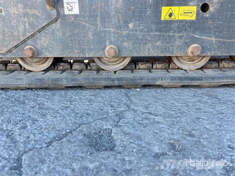 Bobcat E60 Mini Excavator Mini excavators < 7t