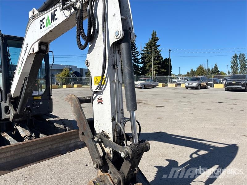 Bobcat E60 Mini Excavator Mini excavators < 7t