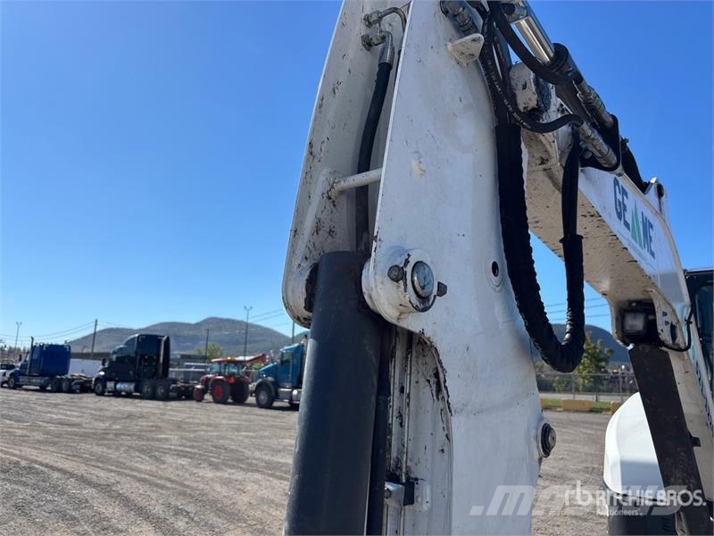 Bobcat E60 Mini Excavator Mini excavators < 7t