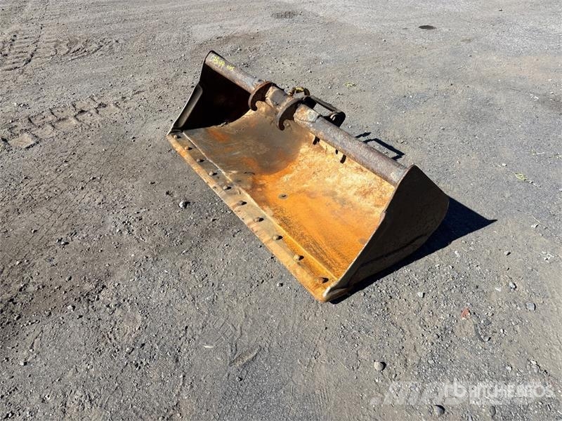Bobcat E60 Mini Excavator Mini excavators < 7t
