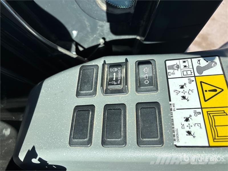 Bobcat E60 Mini Excavator Mini excavators < 7t