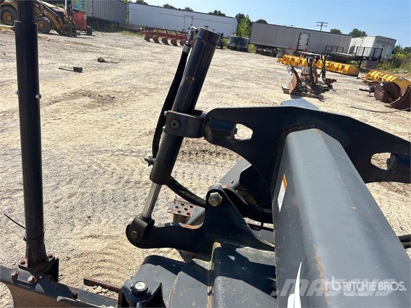 Bobcat Grader 96 96 in Skid Steer Grader - Fits Bobcat T7 Інше обладнання