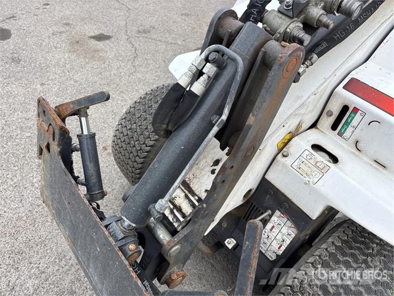 Bobcat L28 Wheel Loader Wheel loaders