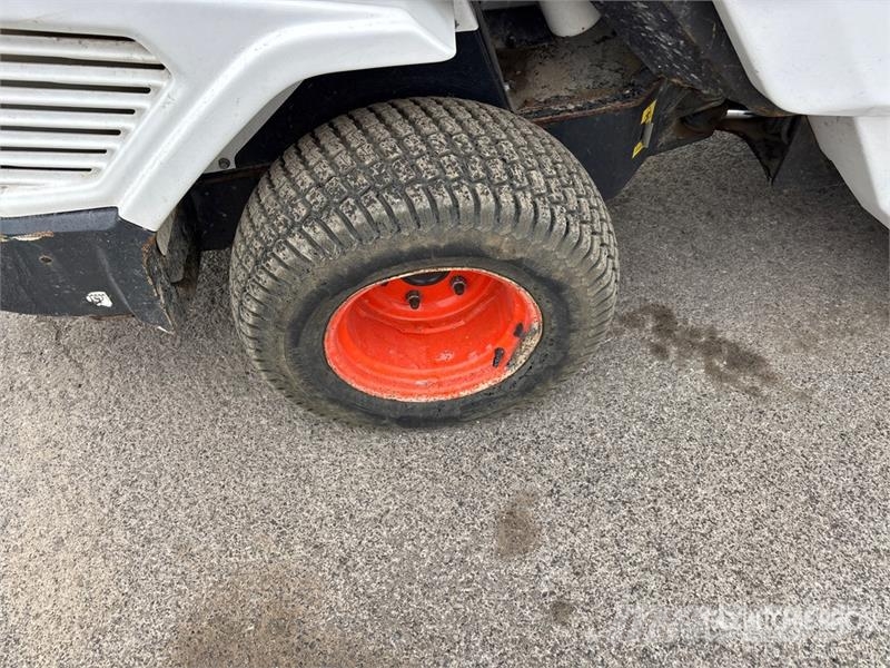 Bobcat L28 Wheel Loader Wheel loaders