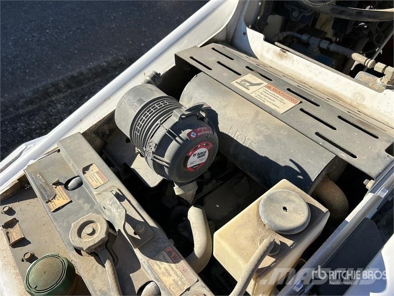 Bobcat MT85 Мини-погрузчики