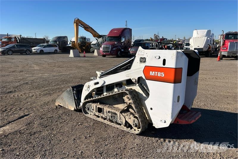 Bobcat MT85 Мини-погрузчики