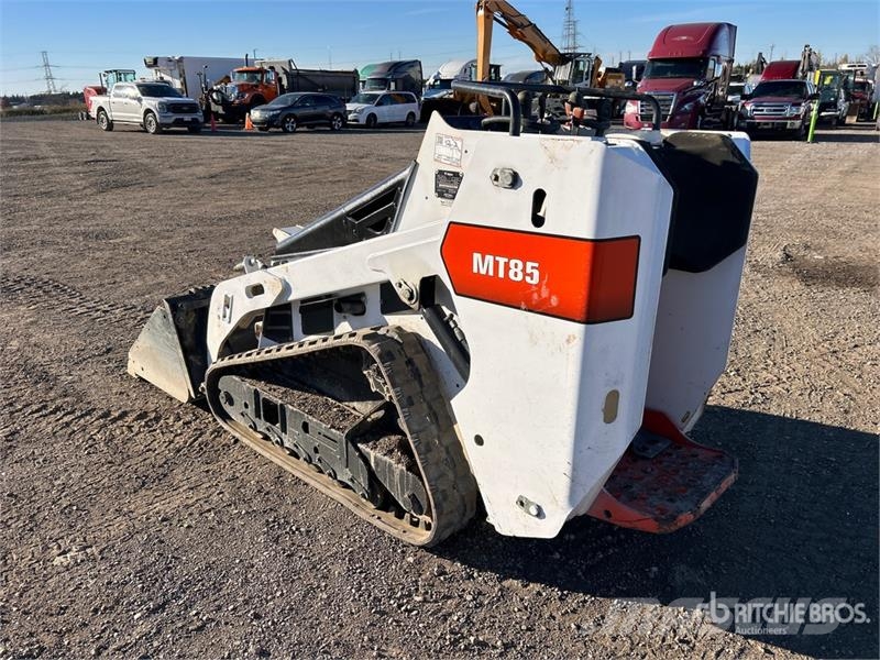 Bobcat MT85 Мини-погрузчики