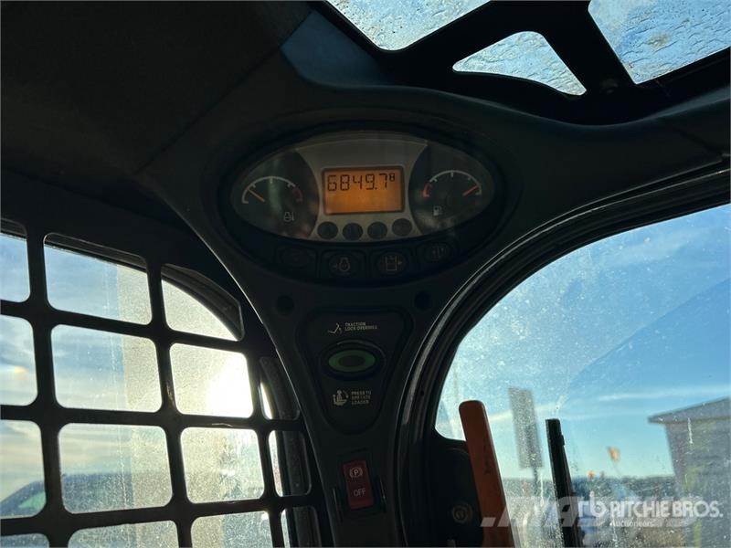 Bobcat S590 Мини-погрузчики