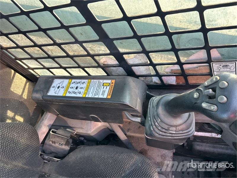 Bobcat S590 Мини-погрузчики