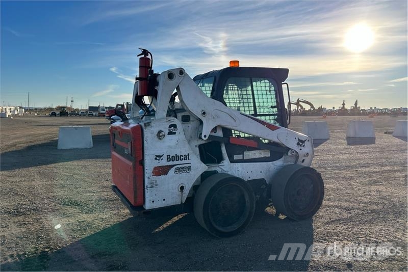 Bobcat S590 Мини-погрузчики