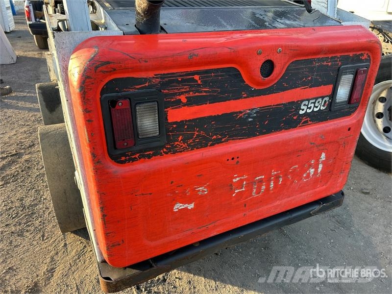 Bobcat S590 Мини-погрузчики