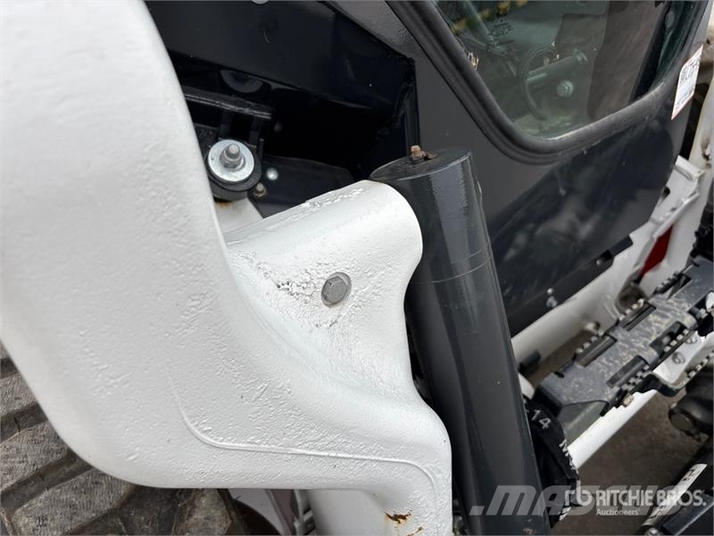 Bobcat S64 Two-Speed Skid Steer Loader Skid steer loaders