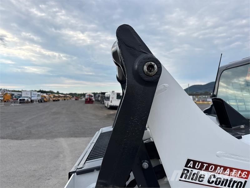 Bobcat S64 Two-Speed Skid Steer Loader Skid steer loaders