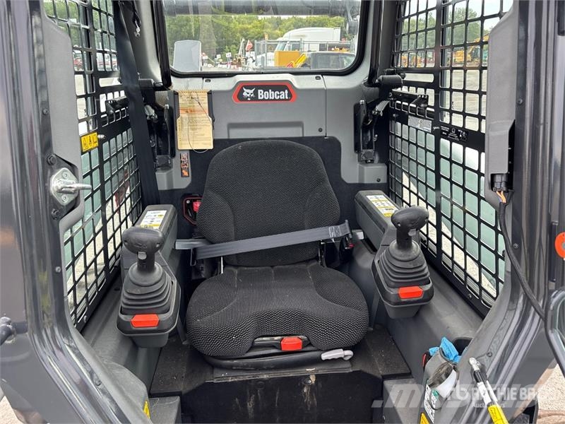 Bobcat S64 Two-Speed Skid Steer Loader Skid steer loaders
