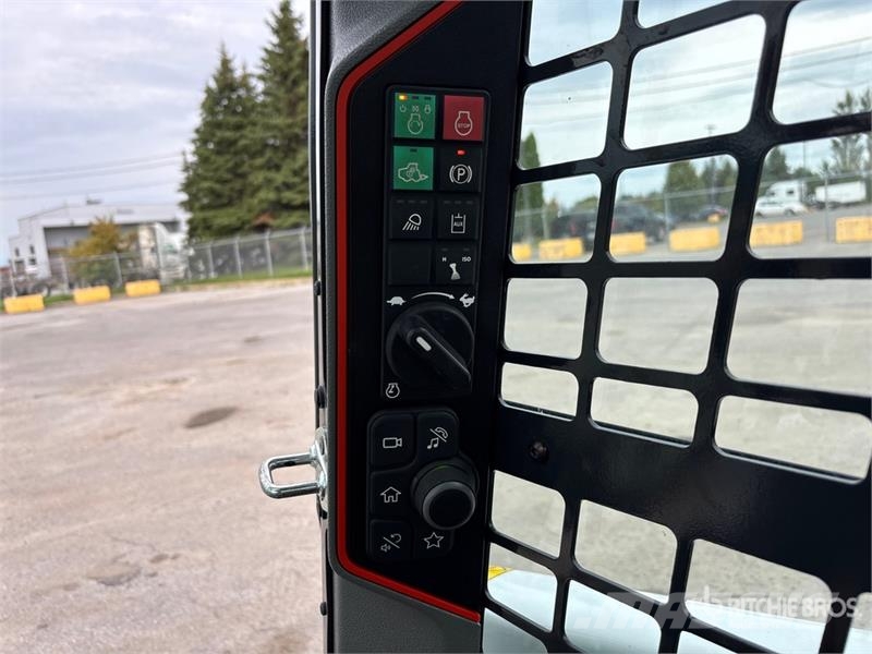 Bobcat S64 Two-Speed Skid Steer Loader Skid steer loaders
