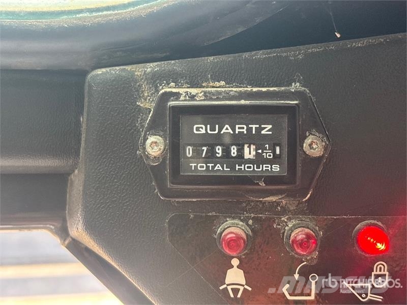 Bobcat S70 Мини-погрузчики