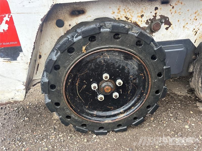 Bobcat S70 Мини-погрузчики