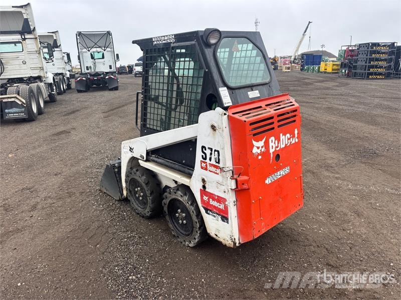 Bobcat S70 Мини-погрузчики