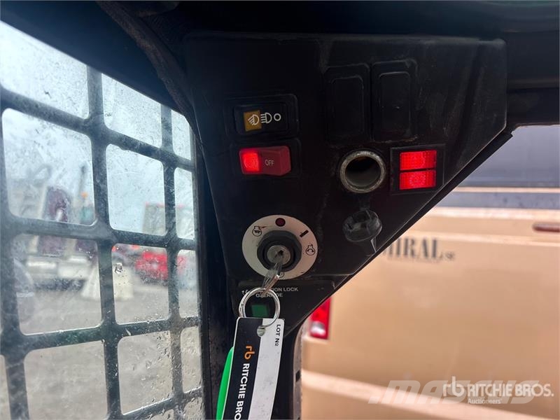 Bobcat S70 Мини-погрузчики