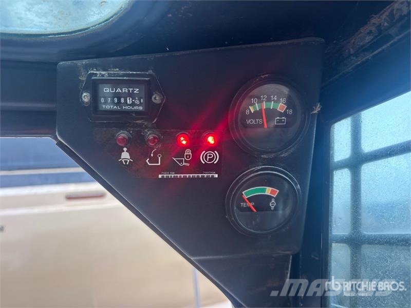 Bobcat S70 Мини-погрузчики