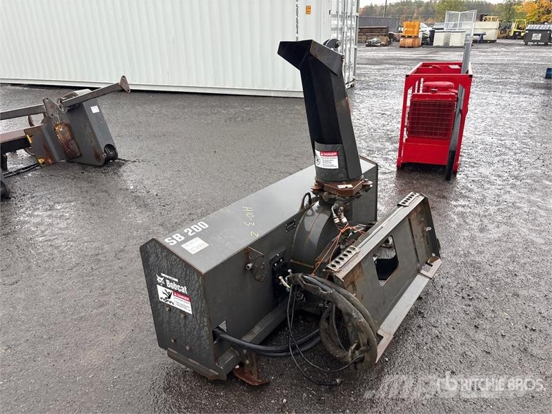 Bobcat SB200 Snow throwers