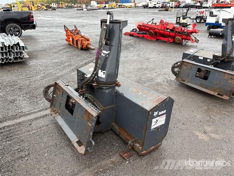 Bobcat SB200 Snow throwers