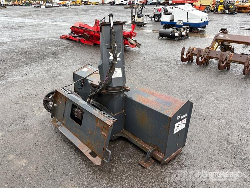 Bobcat SB200 Snow throwers