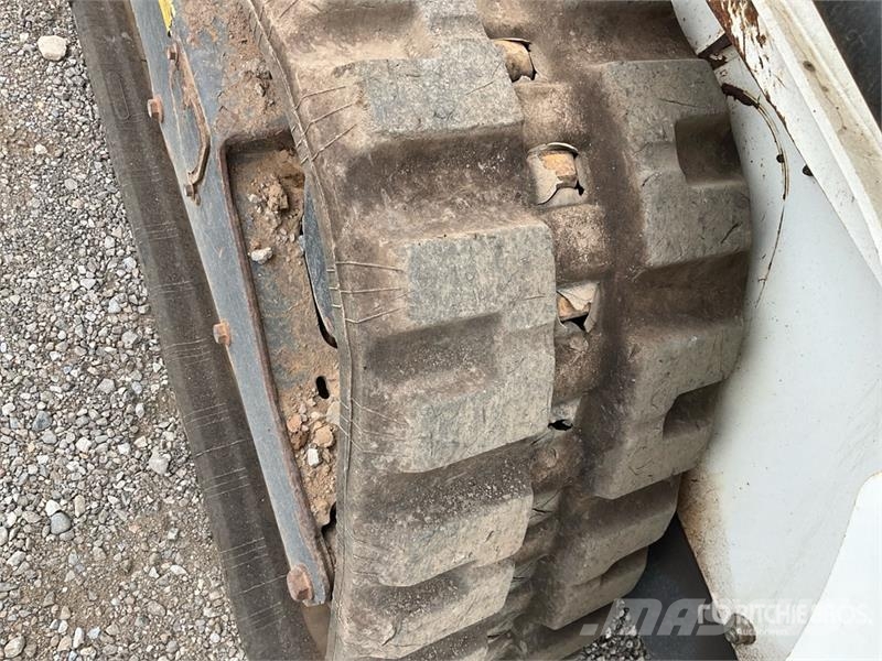 Bobcat T450 Carregadoras de direcção deslizante