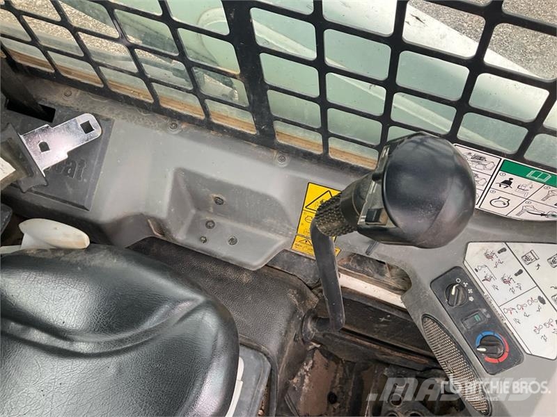Bobcat T450 Carregadoras de direcção deslizante