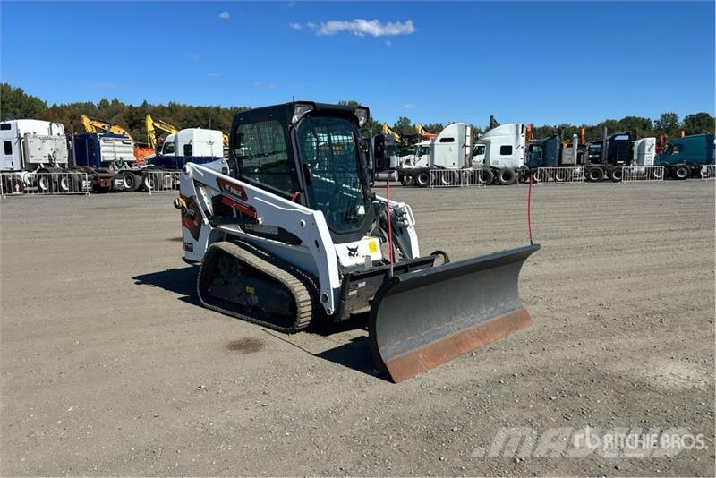 Bobcat T450 Skid steer loaders
