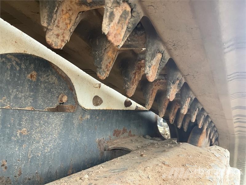 Bobcat T450 Carregadoras de direcção deslizante