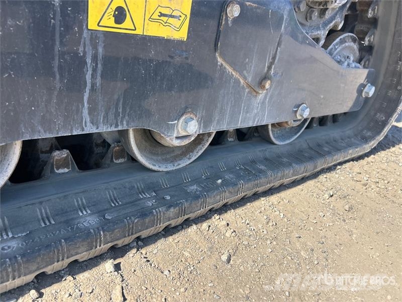 Bobcat T450 Skid steer loaders