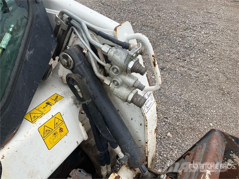 Bobcat T450 Carregadoras de direcção deslizante