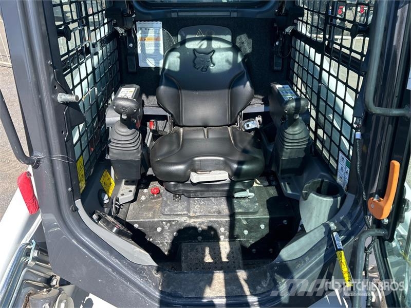 Bobcat T450 Skid steer loaders