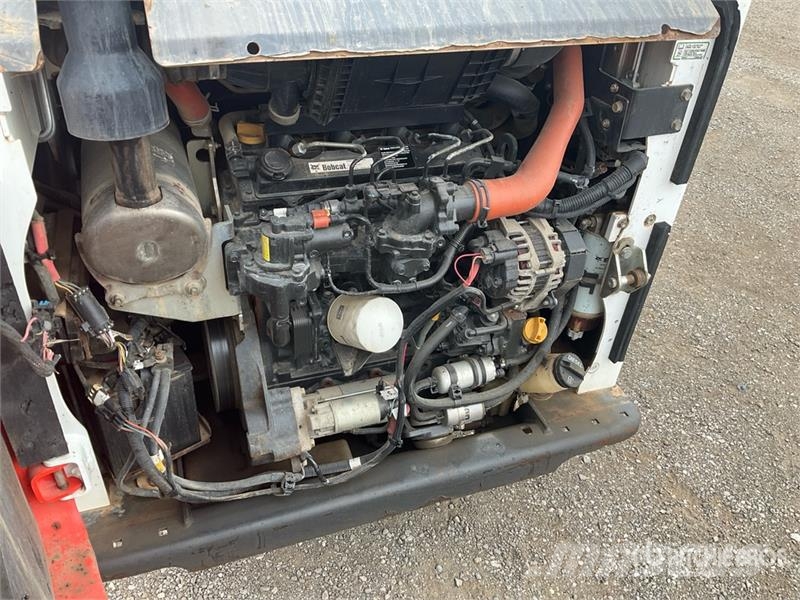Bobcat T450 Carregadoras de direcção deslizante