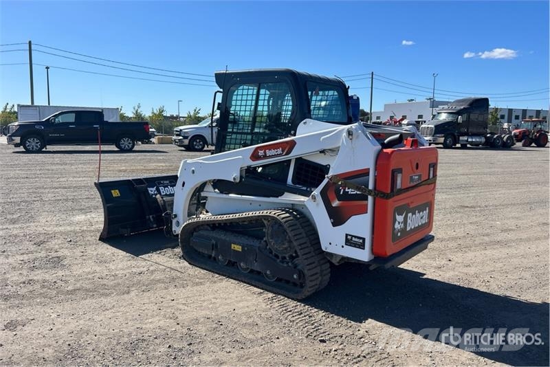Bobcat T450 Skid steer loaders