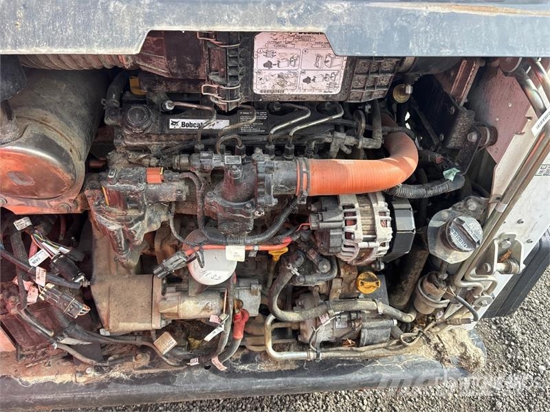 Bobcat T595 Міні-навантажувачі