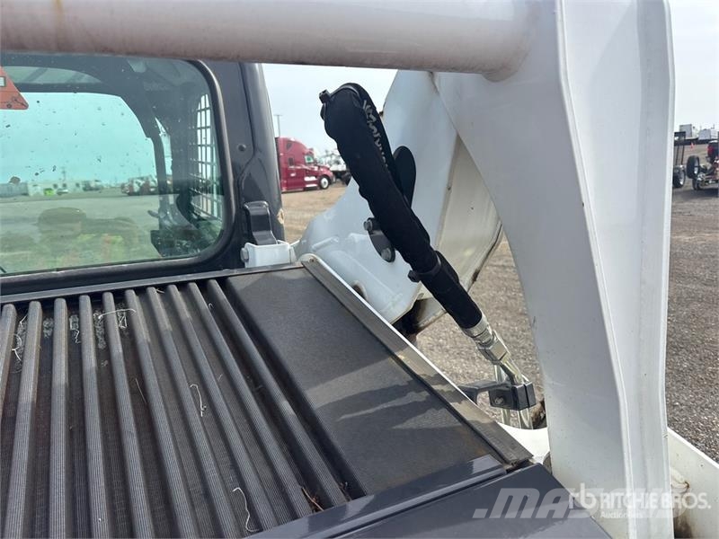 Bobcat T595 Міні-навантажувачі