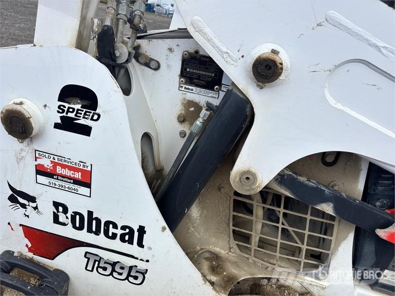 Bobcat T595 Міні-навантажувачі