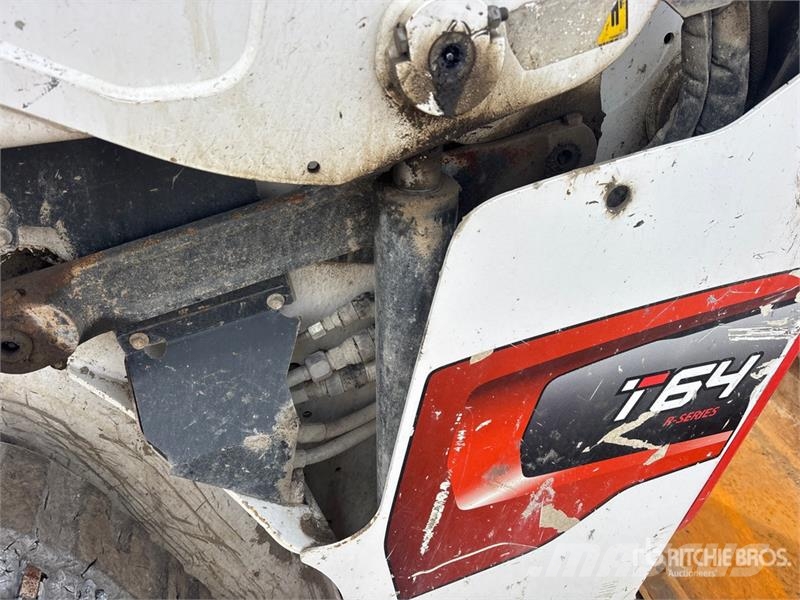 Bobcat T64 Two-Speed Compact Track Loader Kompaktlader